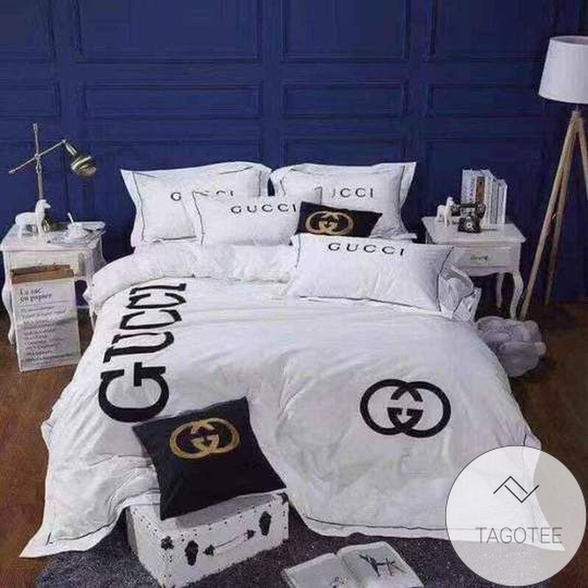 Gucci White Black Bedding Sets Duvet Cover Sheet Cover Pillow Cases Luxury Bedroom Sets 2022