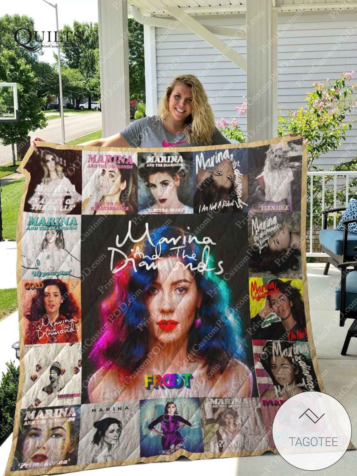 Marina And The Diamond Albums For Fans Version Quilt Blanket