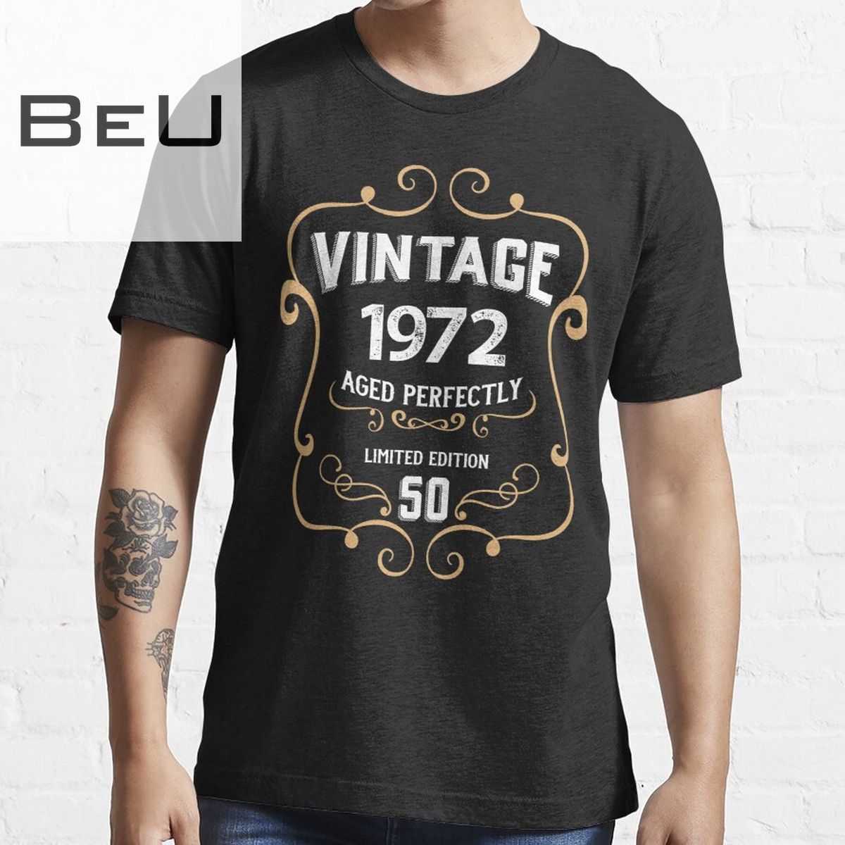 50th Birthday Vintage 1972 Aged Perfectly Gift Essential T-shirt