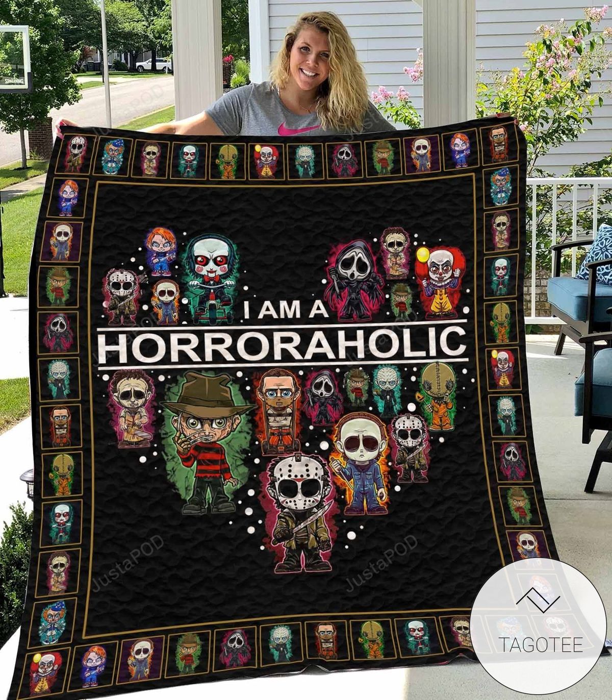 Horroraholic Quilt Blanket